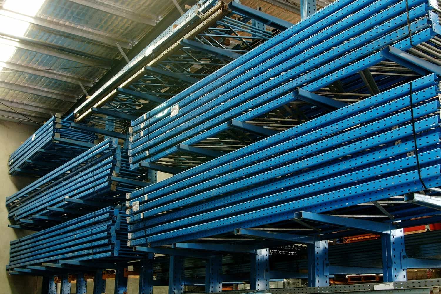 How to maintain safe pallet racking?
